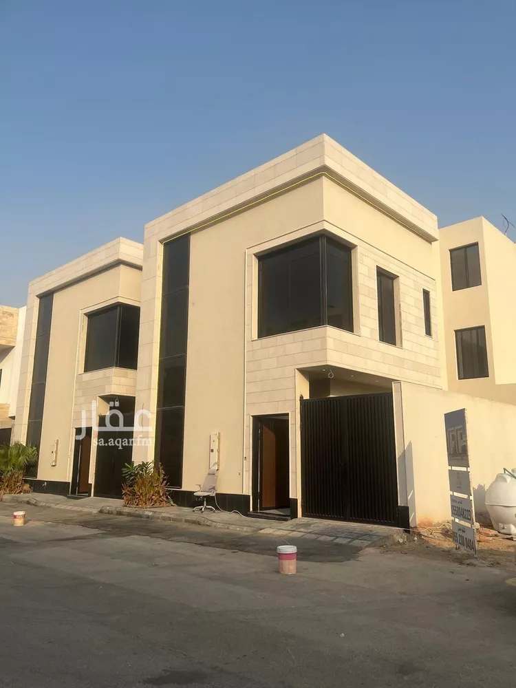 فيلا للبيع في شارع أحمد مفتي المكي الحنفي, حي المهدية, مدينة الرياض, منطقة الرياض صورة 2