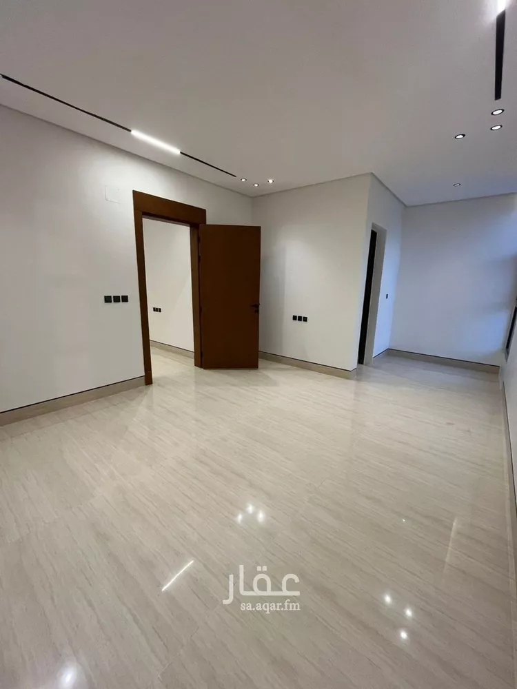Villa for Sale in Riyadh Al Mahdiyah 14