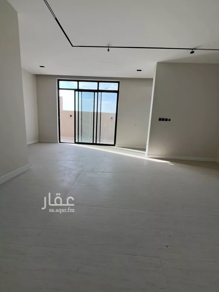 فيلا للبيع في شارع أبي الشيخ الأصبهاني, حي المهدية, مدينة الرياض, منطقة الرياض 11