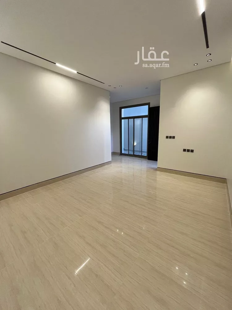 فيلا للبيع في شارع سيف الدين الخطيب, حي المهدية, مدينة الرياض, منطقة الرياض صورة 5