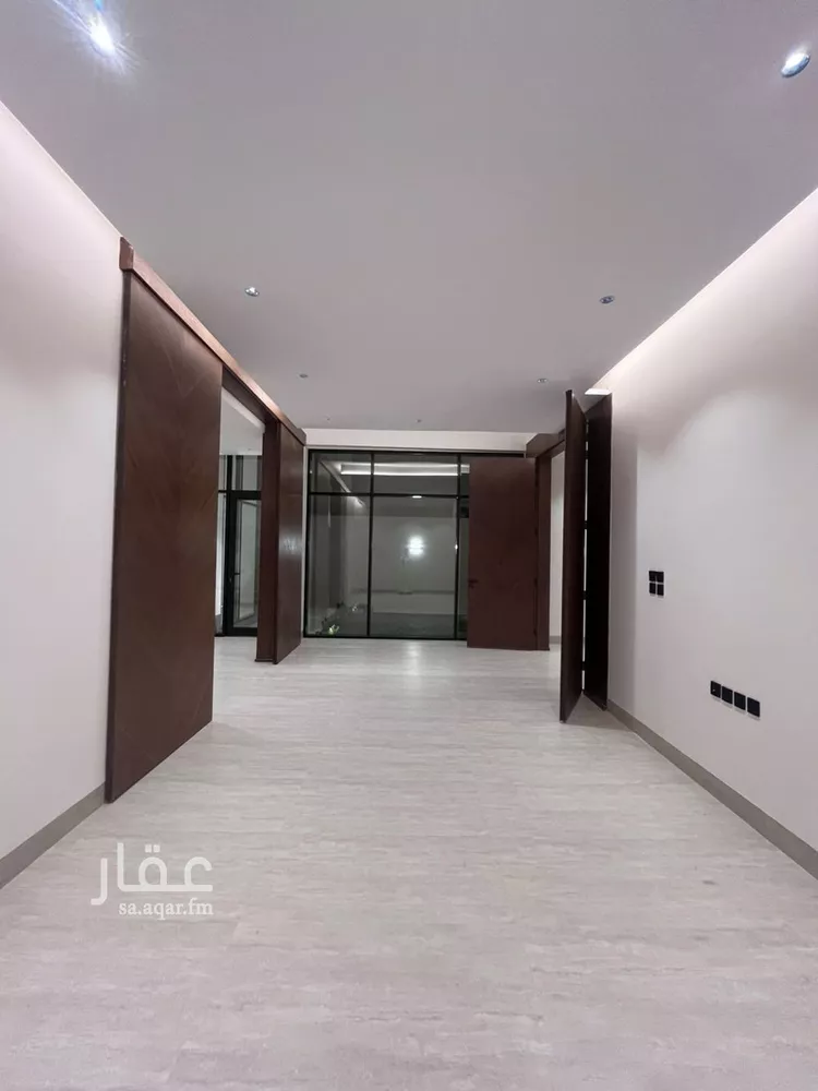 فيلا للبيع في شارع أبي الحسن الأسفرائيني, حي المهدية, مدينة الرياض, منطقة الرياض 17