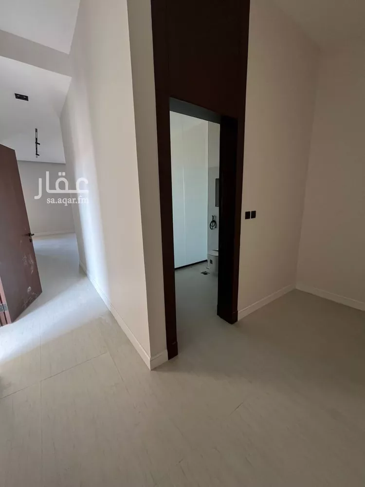فيلا للبيع في شارع أبي الشيخ الأصبهاني, حي المهدية, مدينة الرياض, منطقة الرياض 15