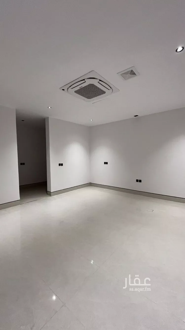 Villa for Sale in Riyadh Al Mahdiyah 12
