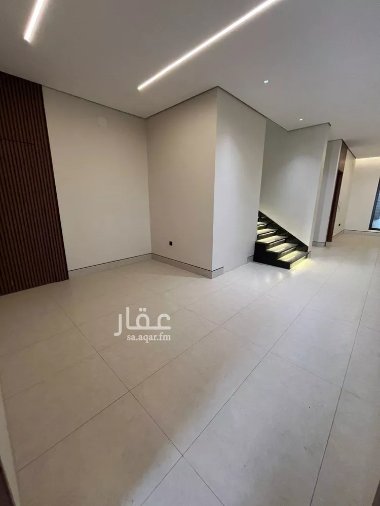 فيلا للبيع في شارع أبي الشيخ الأصبهاني, حي المهدية, مدينة الرياض, منطقة الرياض 11