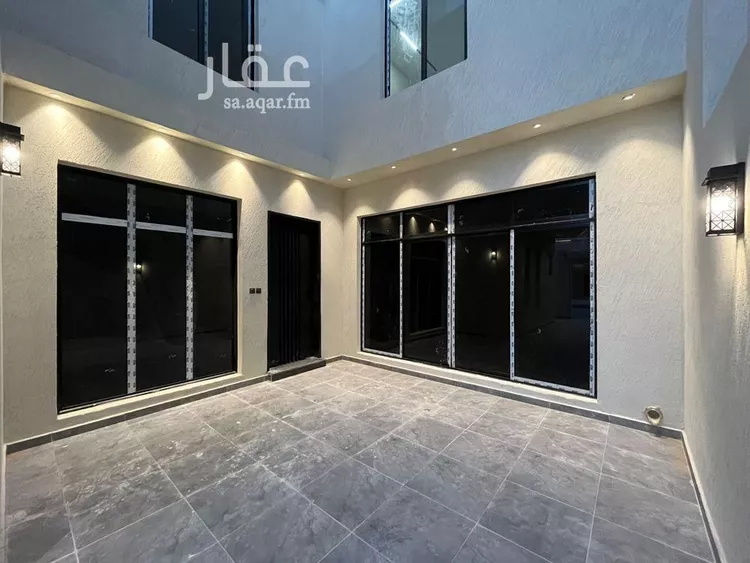 فيلا للبيع في شارع عبدالله بن نصبان, حي المهدية, مدينة الرياض, منطقة الرياض صورة 3