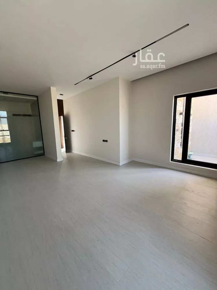 فيلا للبيع في شارع أبي الشيخ الأصبهاني, حي المهدية, مدينة الرياض, منطقة الرياض 17