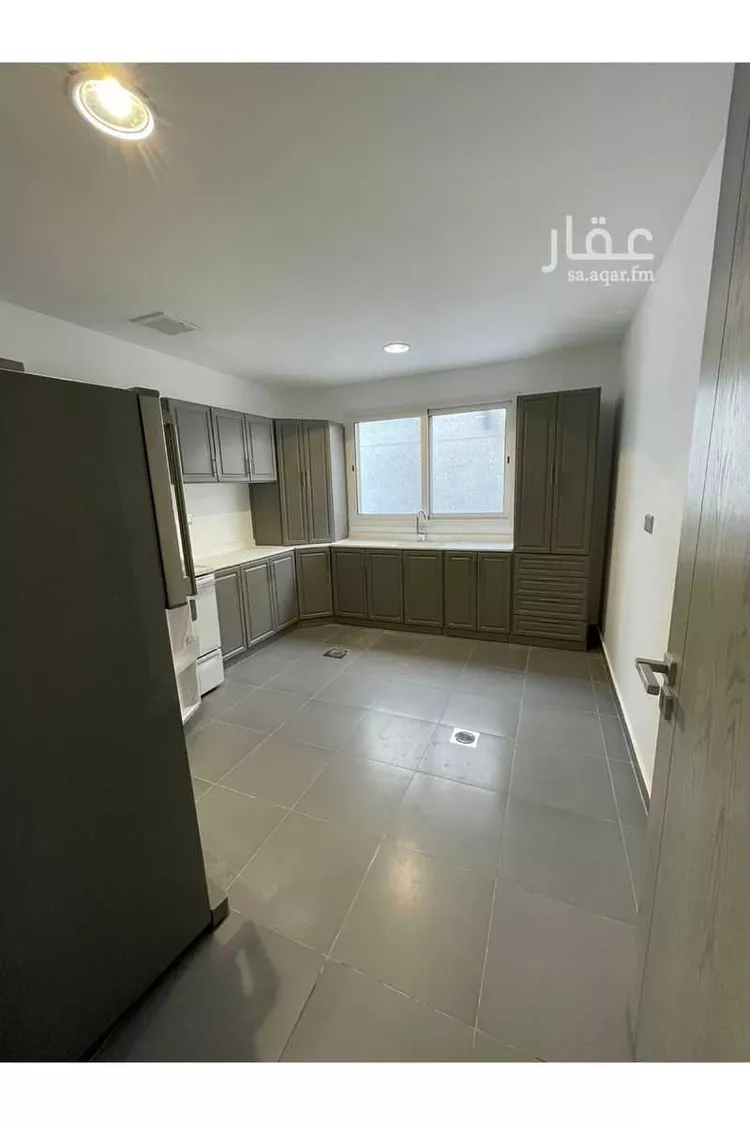 فيلا للإيجار في شارع مؤيد الدين الحارثي, حي المونسية, مدينة الرياض, منطقة الرياض صورة 4