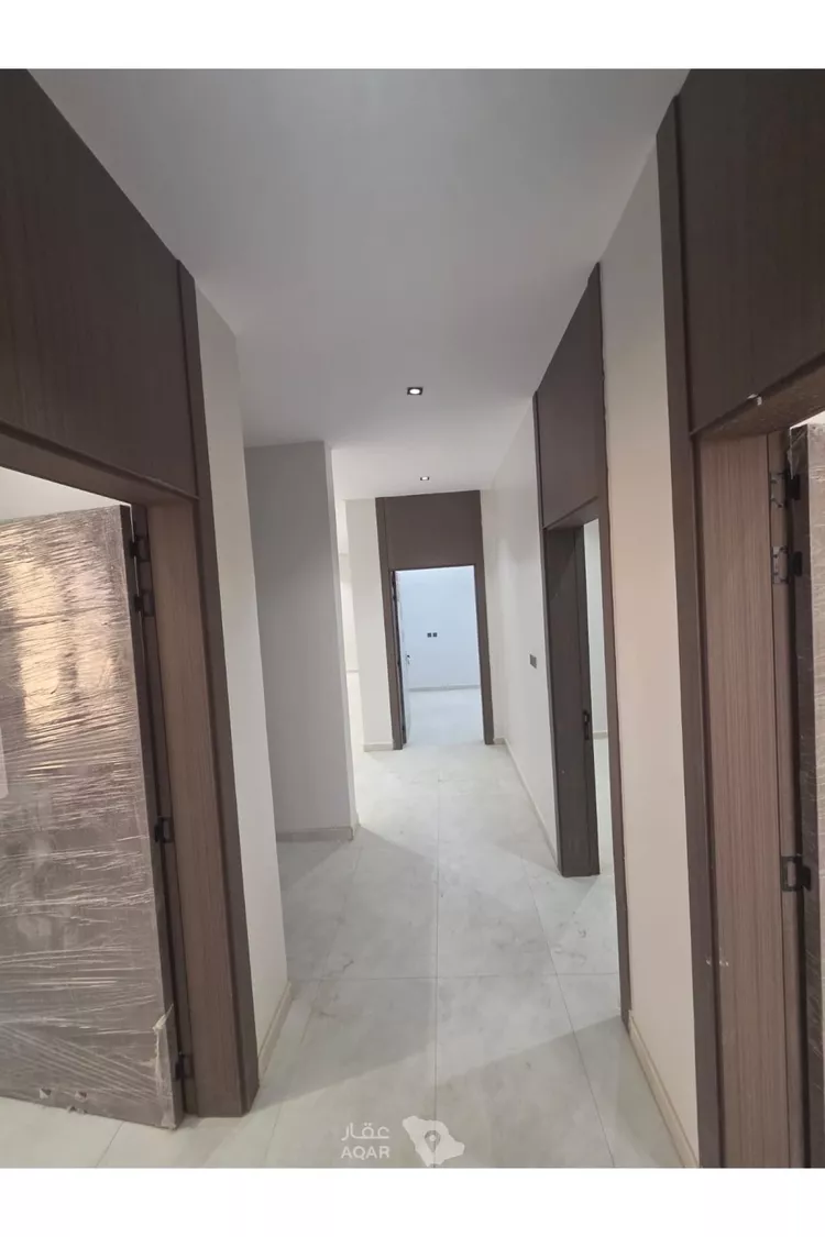 Floor for Rent in Riyadh Ar Rimal 3