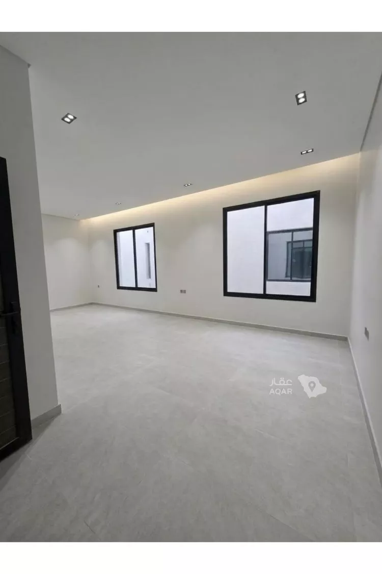 Floor for Rent in Riyadh Ar Rimal 8