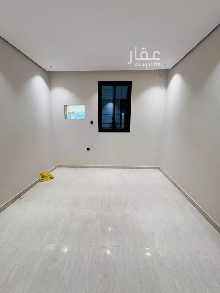 شقة للبيع في شارع العز بن عبدالسلام, حي السويس 1, مدينة جازان, منطقة جازان صورة 3