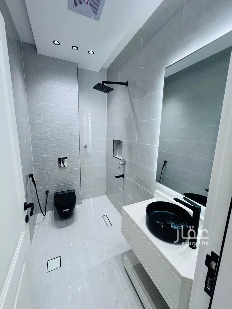 شقة للبيع في شارع ام المؤمنين جويرية بنت الحارث, حي الرحاب 2, مدينة جازان, منطقة جازان صورة 2