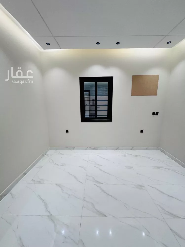 Floor for Sale in Jazan As Suways 16