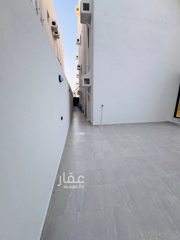 Floor for Sale in Jazan As Suways 21
