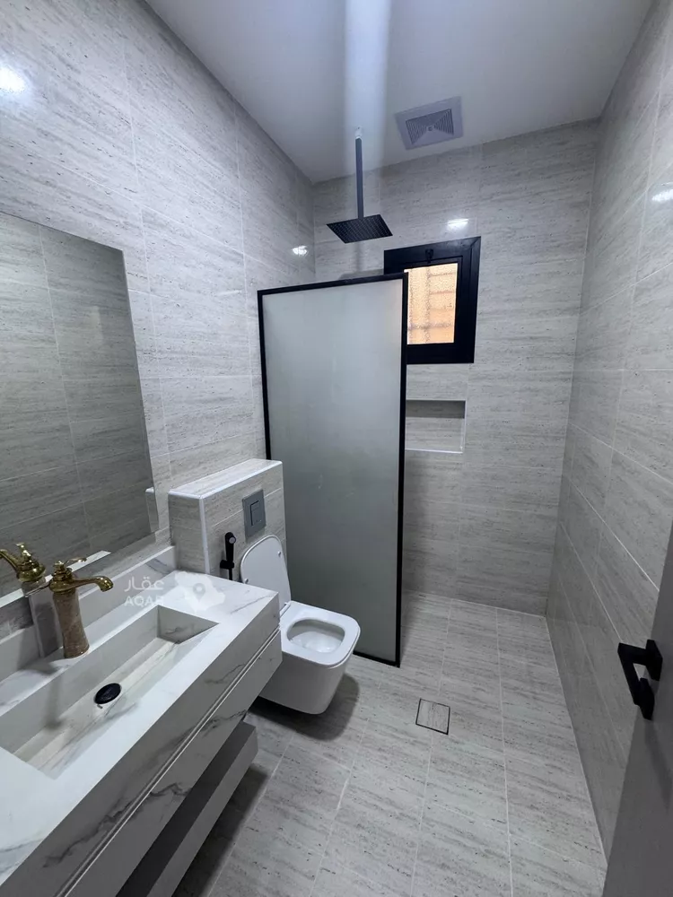 Floor for Sale in Jazan As Suways 16