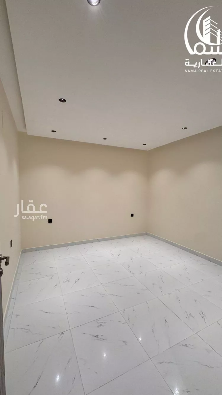 شقة للبيع في شارع شارع الاوزاعي, حي الشاطئ, مدينة جازان, منطقة جازان صورة 3