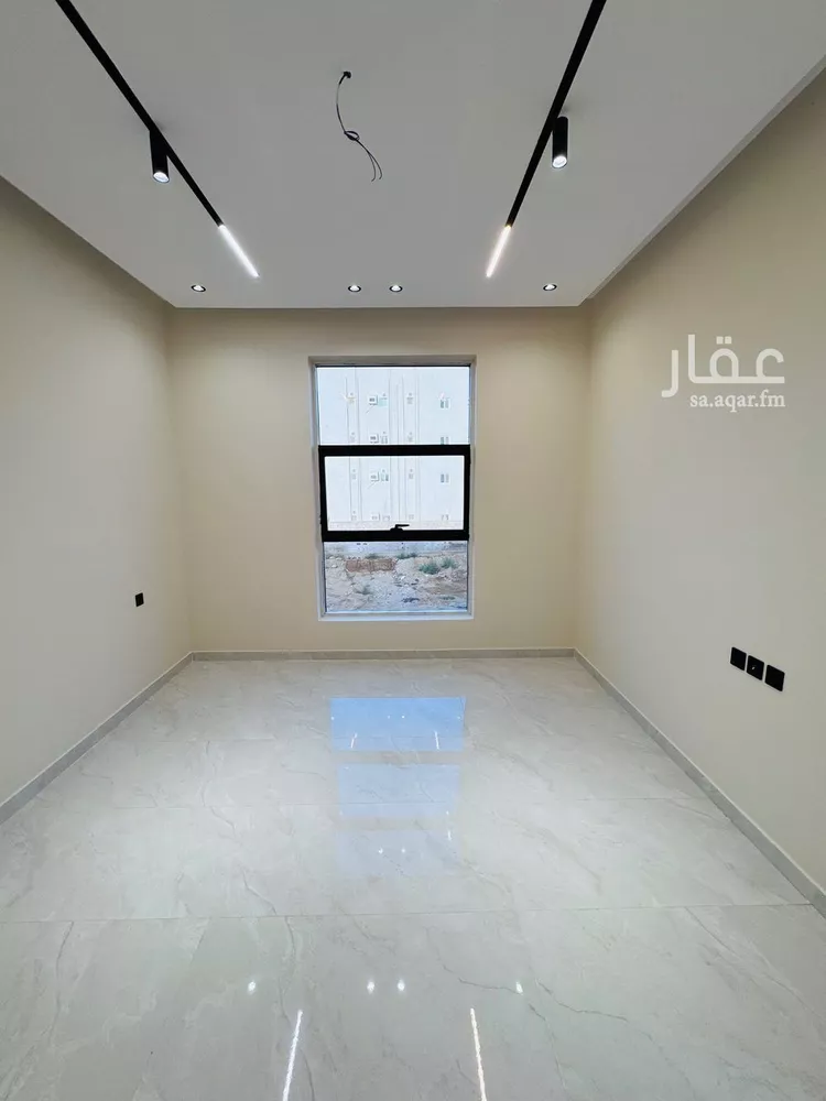 شقة للبيع في شارع طريق الامير سلطان بن عبدالعزيز, حي السويس 2, مدينة جازان, منطقة جازان 9