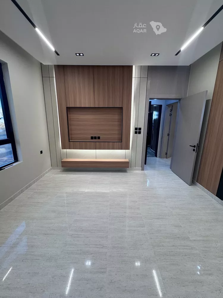 Floor for Sale in Jazan As Suways 9