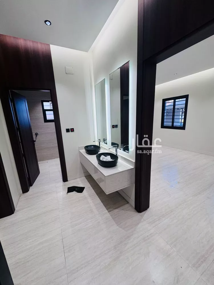 Floor for Sale in Jazan As Suways 15