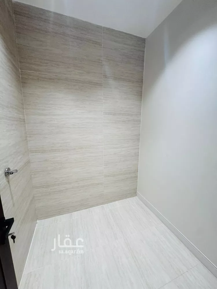 شقة للبيع في شارع شارع الامير ناصر بن عبد العزيز, حي الرحاب 1, مدينة جازان, منطقة جازان صورة 5