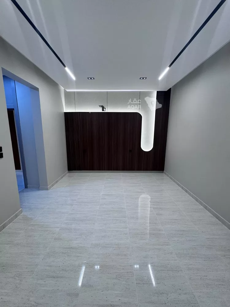 Floor for Sale in Jazan As Suways 15