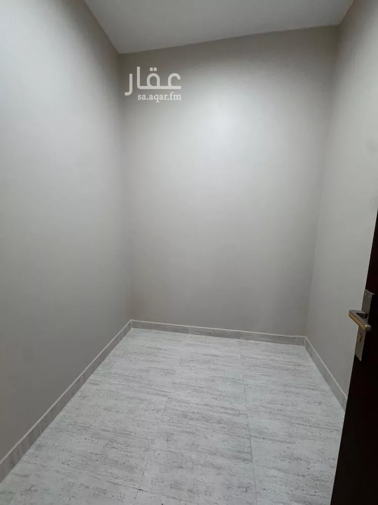 شقة للبيع في شارع اسماء بنت عميس, حي الرحاب 1, مدينة جازان, منطقة جازان صورة 2