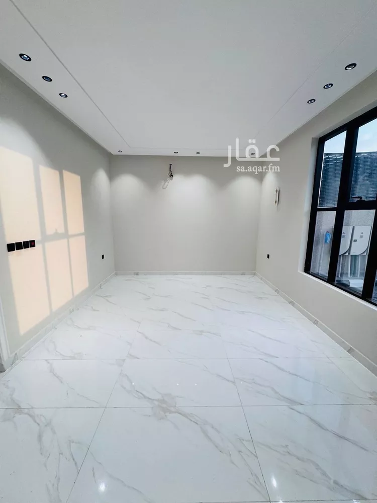 Floor for Sale in Jazan As Suways 17