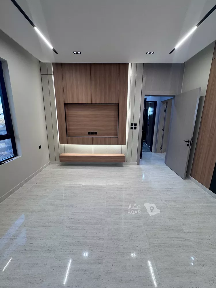 Floor for Sale in Jazan As Suways 7