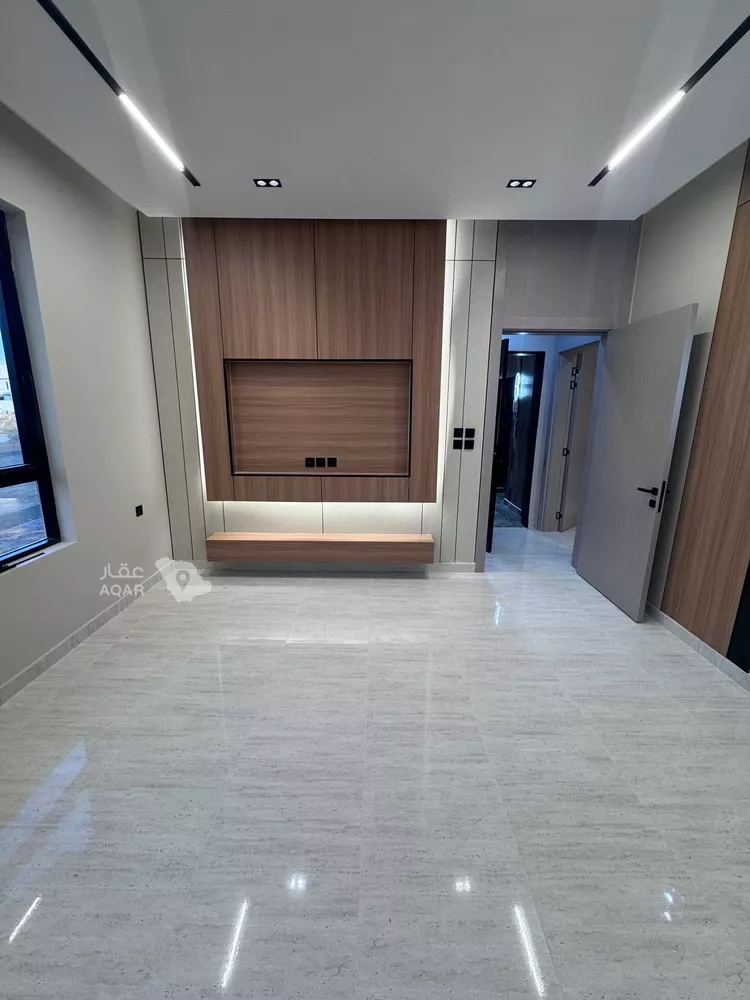 Floor for Sale in Jazan As Suways 6
