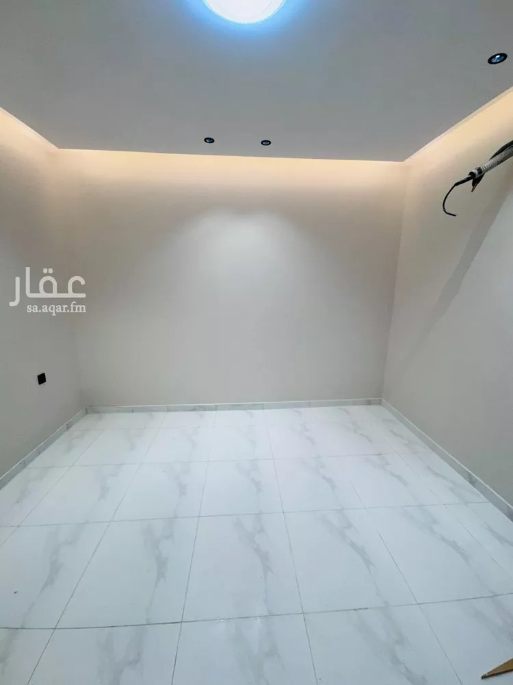 شقة للبيع في شارع عروة ابن حزام, حي السويس 1, مدينة جازان, منطقة جازان صورة 2