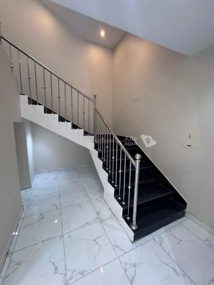 Villa for Sale in Abu `Arish Al Aseelh 11