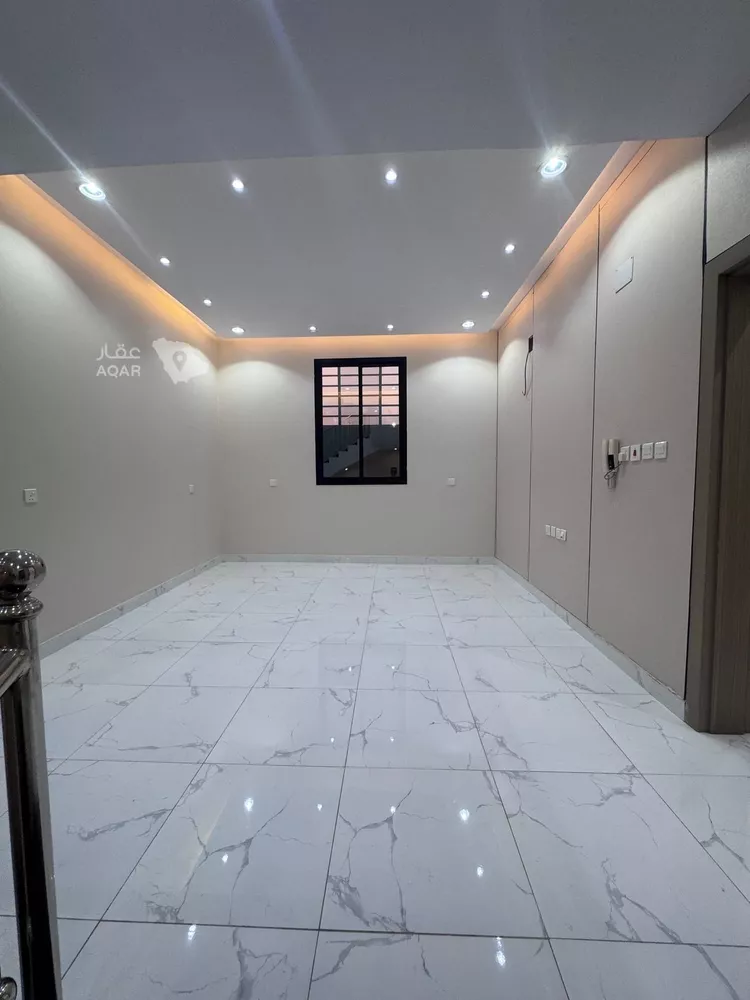 Villa for Sale in Abu `Arish Al Aseelh 13