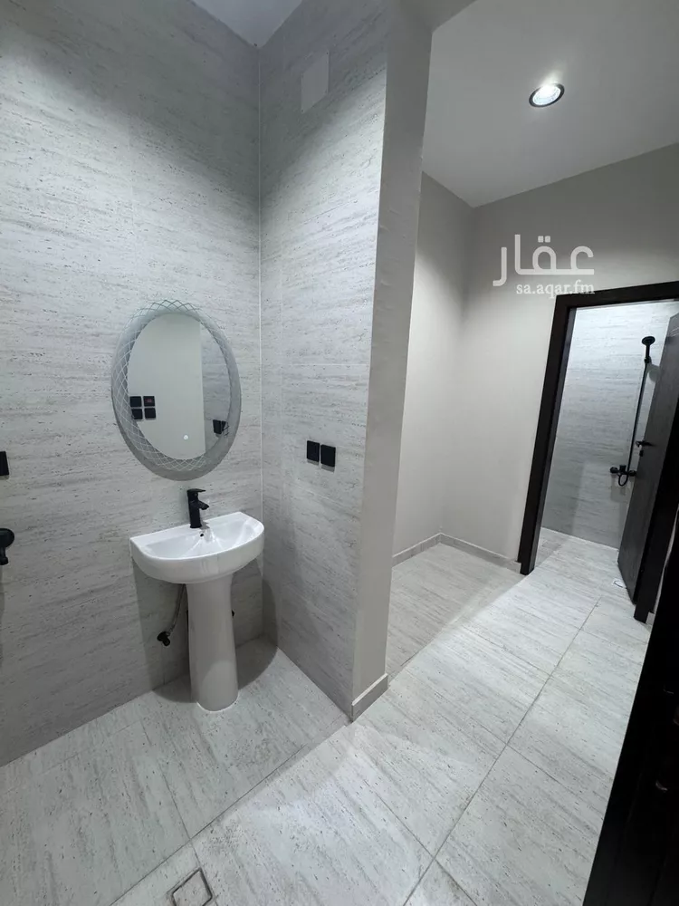 شقة للبيع في شارع شارع أبو بكر الصديق, حي الرحاب 1, مدينة جازان, منطقة جازان صورة 4