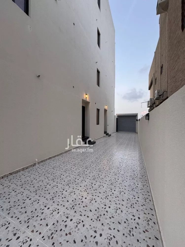 شقة للبيع في شارع شارع صلاح الدين الايوبي, حي الصفاء, مدينة جازان, منطقة جازان صورة 5