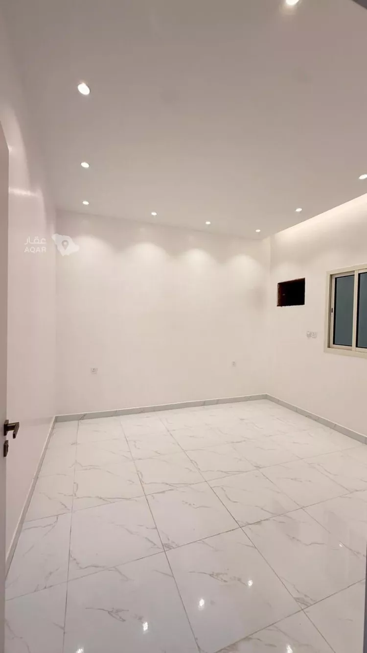 Floor for Sale in Jazan As Suways 18