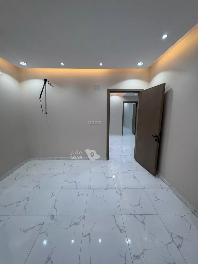 Villa for Sale in Abu `Arish Al Aseelh 12