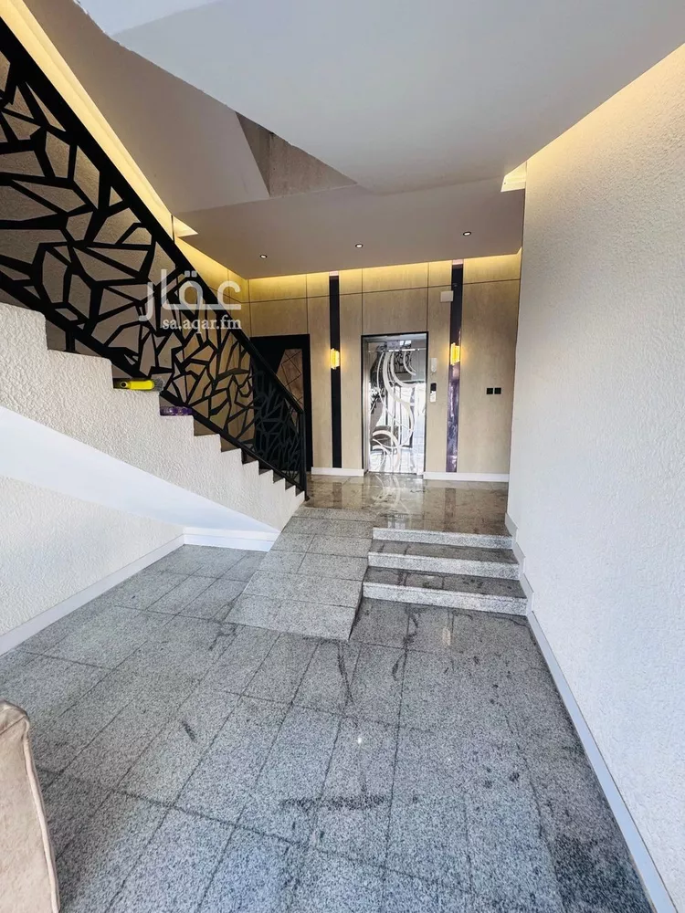 Floor for Sale in Jazan As Suways 17