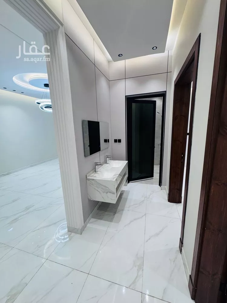 Floor for Sale in Jazan As Suways 13