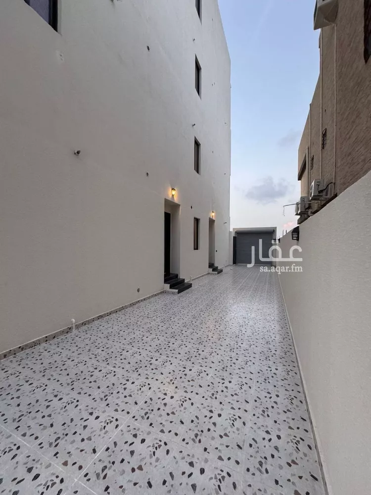 شقة للبيع في شارع شارع صلاح الدين الايوبي, حي الصفاء, مدينة جازان, منطقة جازان صورة 5