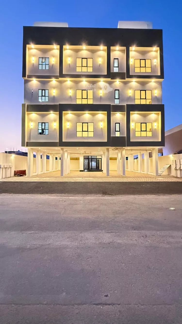 Floor for Sale in Jazan As Suways