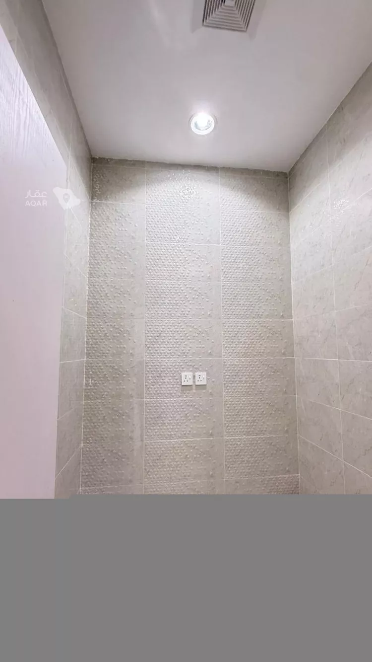 Floor for Sale in Jazan As Suways 11