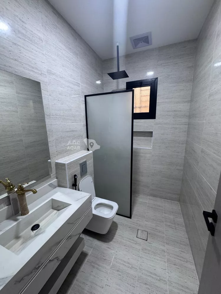 Floor for Sale in Jazan As Suways 11