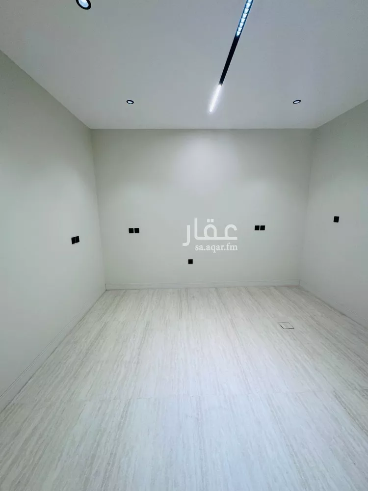 Floor for Sale in Jazan As Suways 13