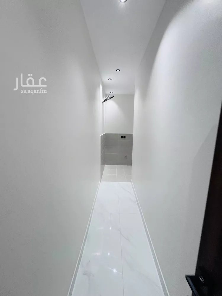 Floor for Sale in Jazan As Suways 18
