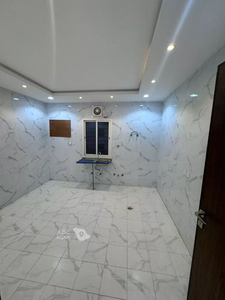 شقة للبيع في شارع المحمدية 2 19, حي المحمدية 2, مدينة جازان, منطقة جازان 3