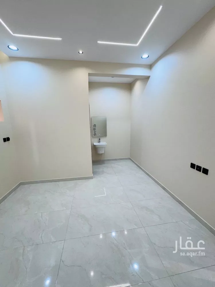 شقة للبيع في شارع طريق الامير سلطان بن عبدالعزيز, حي السويس 2, مدينة جازان, منطقة جازان 10