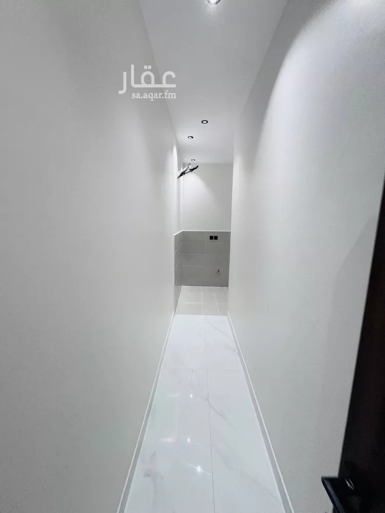 Floor for Sale in Jazan As Suways 18