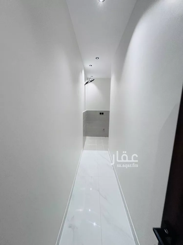 Floor for Sale in Jazan As Suways 18