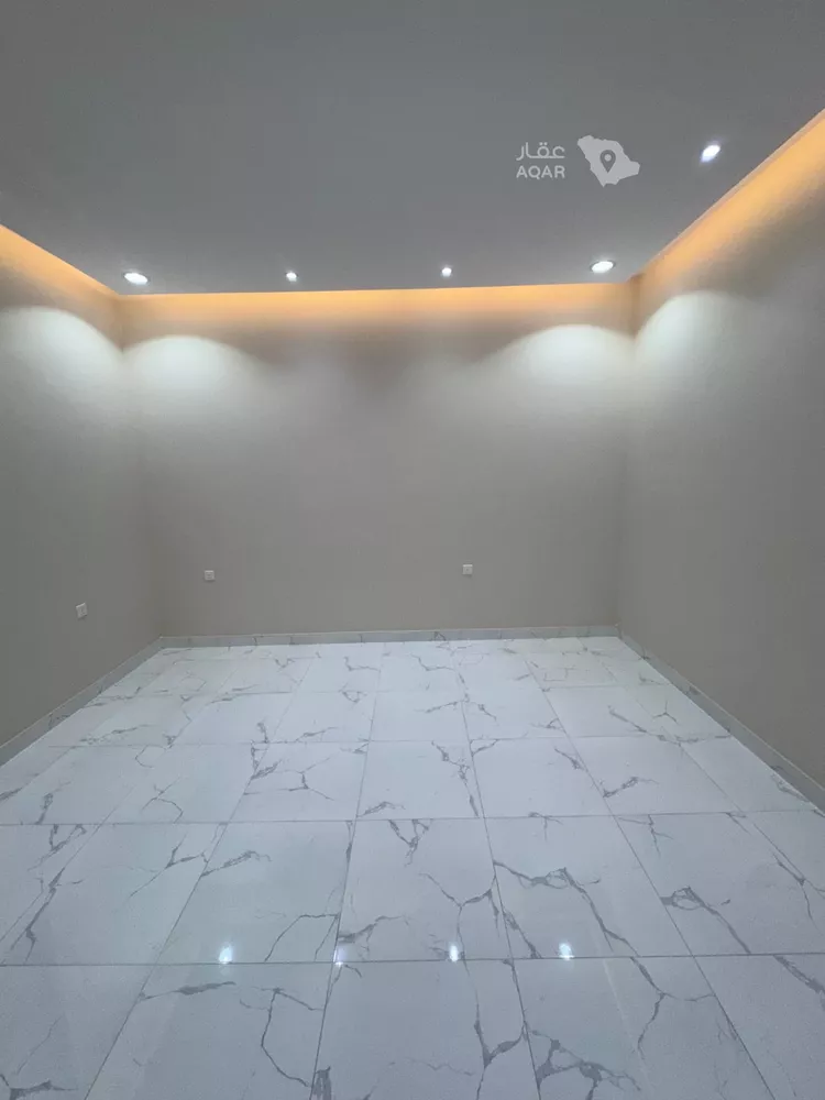 Villa for Sale in Abu `Arish Al Aseelh 22