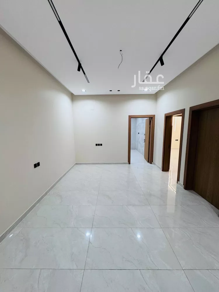 شقة للبيع في شارع طريق الامير سلطان بن عبدالعزيز, حي السويس 2, مدينة جازان, منطقة جازان صورة 2