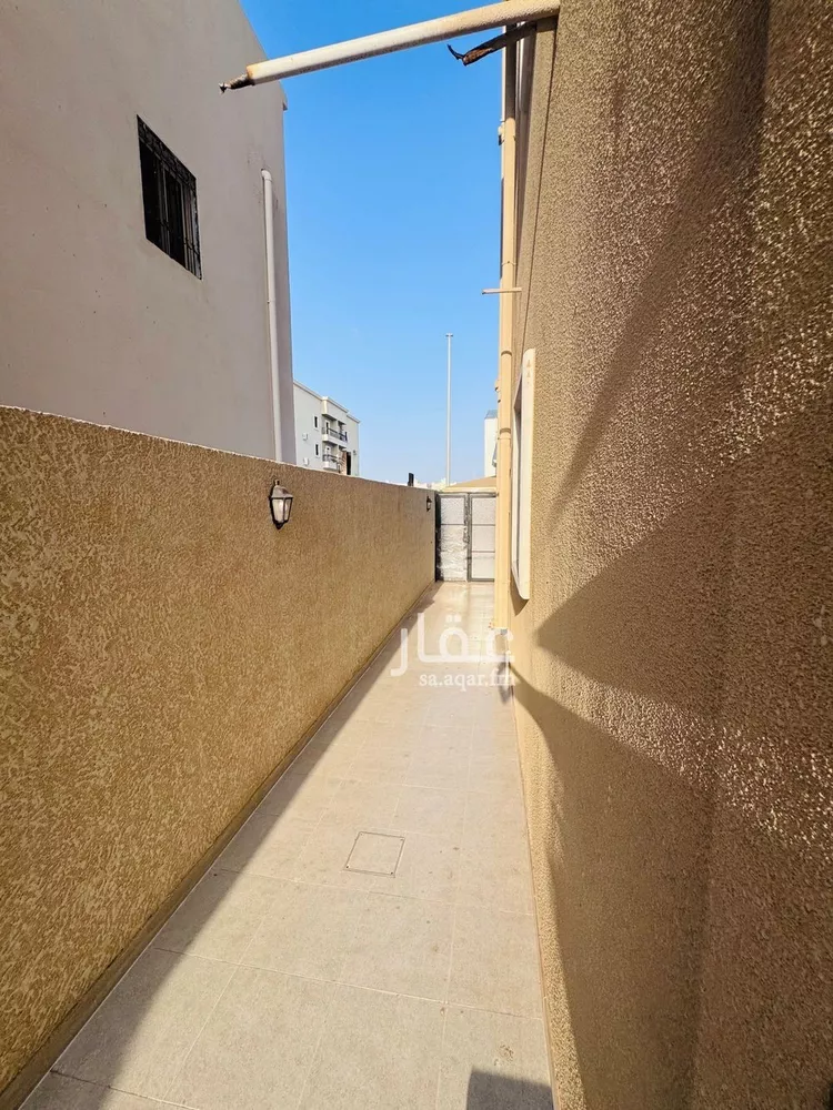 Floor for Sale in Jazan As Suways 13